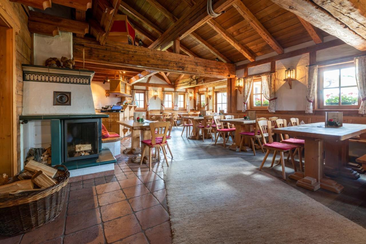 Sackmanns Wanderhotel Löwen Baiersbronn Exterior foto