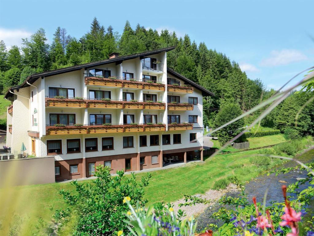 Sackmanns Wanderhotel Löwen Baiersbronn Exterior foto
